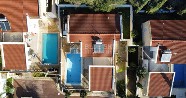 Stunning Four bedroom detached Villa with private swimming pool and unobstructed sea views located in Chloraka, Paphos