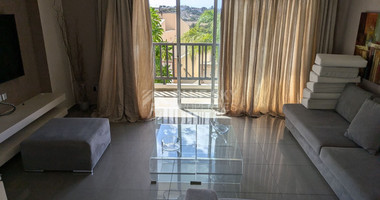 Stunning Four Bedroom Detached Villa with unobstructed sea views - Paphos