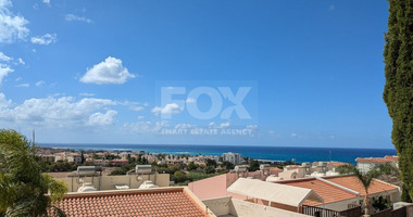 Stunning Four Bedroom Detached Villa with unobstructed sea views - Paphos