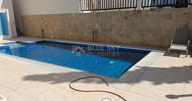 Stunning Four Bedroom Detached Villa with unobstructed sea views - Paphos