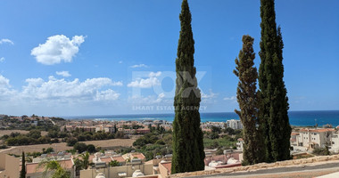 Stunning Four Bedroom Detached Villa with unobstructed sea views - Paphos