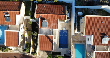 Stunning Four Bedroom Detached Villa with unobstructed sea views - Paphos