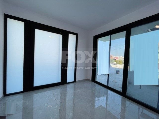 Modern Detached House with overflow swimming Pool in Agios Athanasios