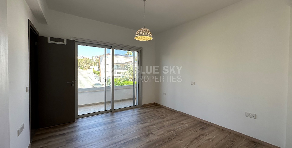 Modern Penthouse Apartment for Rent in Panthea with roof terrace and panormaic views.