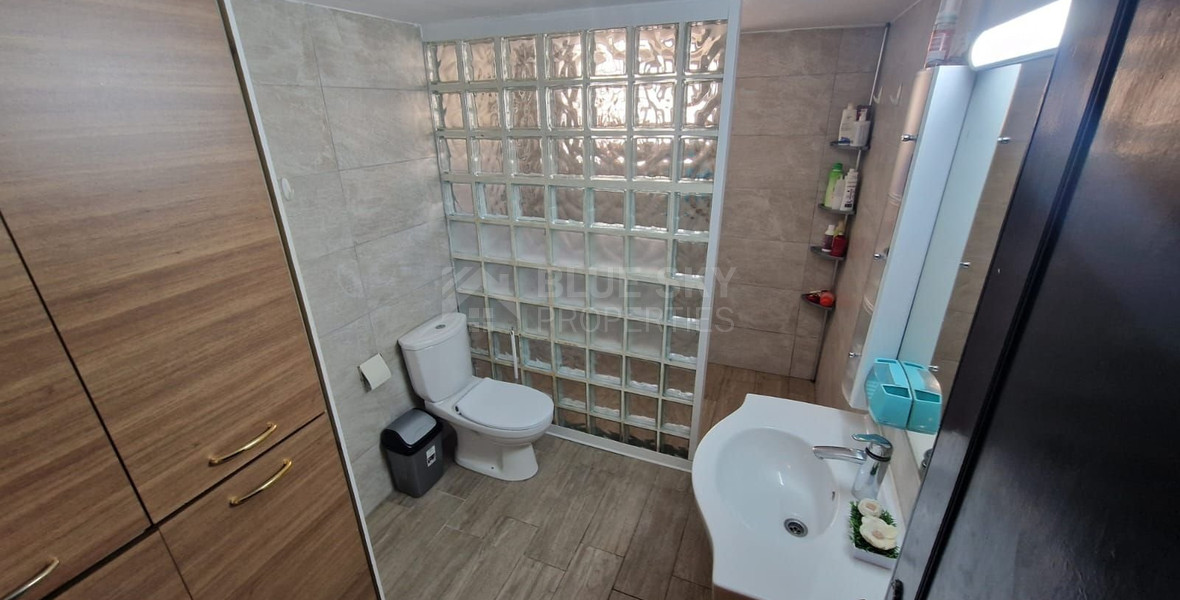 Three-Bedroom Townhouse for sale in Mesa Geitonia