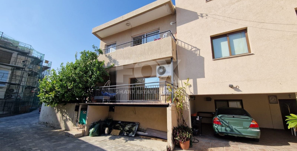 Three-Bedroom Townhouse for sale in Mesa Geitonia