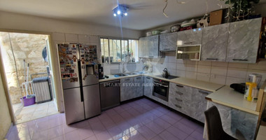 Three-Bedroom Townhouse for sale in Mesa Geitonia