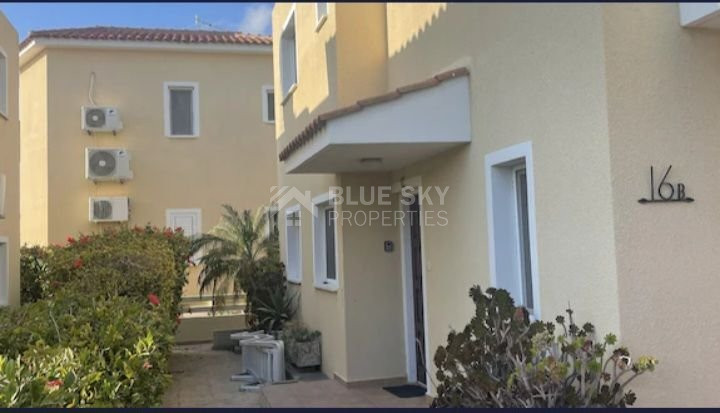 Stylish Semi-Detached House in Kato Pafos