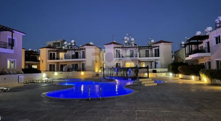 Stylish Semi-Detached House in Kato Pafos