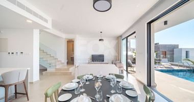 Three bedroom exceptional Villa with Pool in Chlorakas -Ready to move in