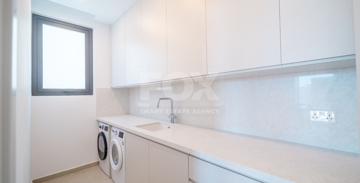 Three bedroom exceptional Villa with Pool in Chlorakas -Ready to move in