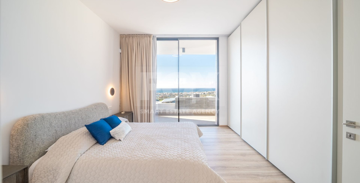 Three bedroom exceptional Villa with Pool in Chlorakas -Ready to move in