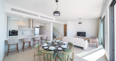 For sale Three bedroom exceptional Villa with Pool in Chlorakas -Ready to move in