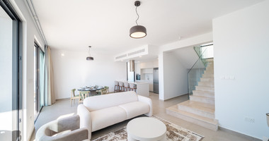 For sale Three bedroom exceptional Villa with Pool in Chlorakas -Ready to move in