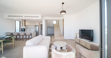 For sale Three bedroom exceptional Villa with Pool in Chlorakas -Ready to move in