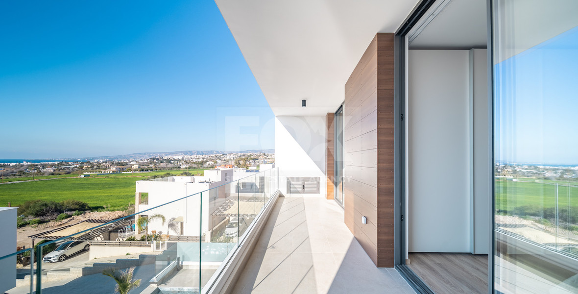 For sale Three bedroom exceptional Villa with Pool in Chlorakas -Ready to move in