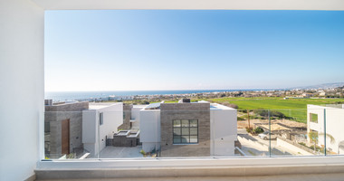 For sale Three bedroom exceptional Villa with Pool in Chlorakas -Ready to move in