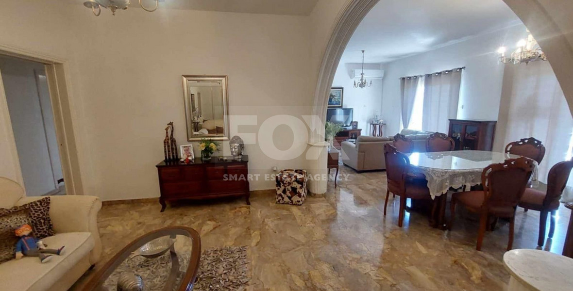 Spacious three bedroom apartment to let in Germasogeia