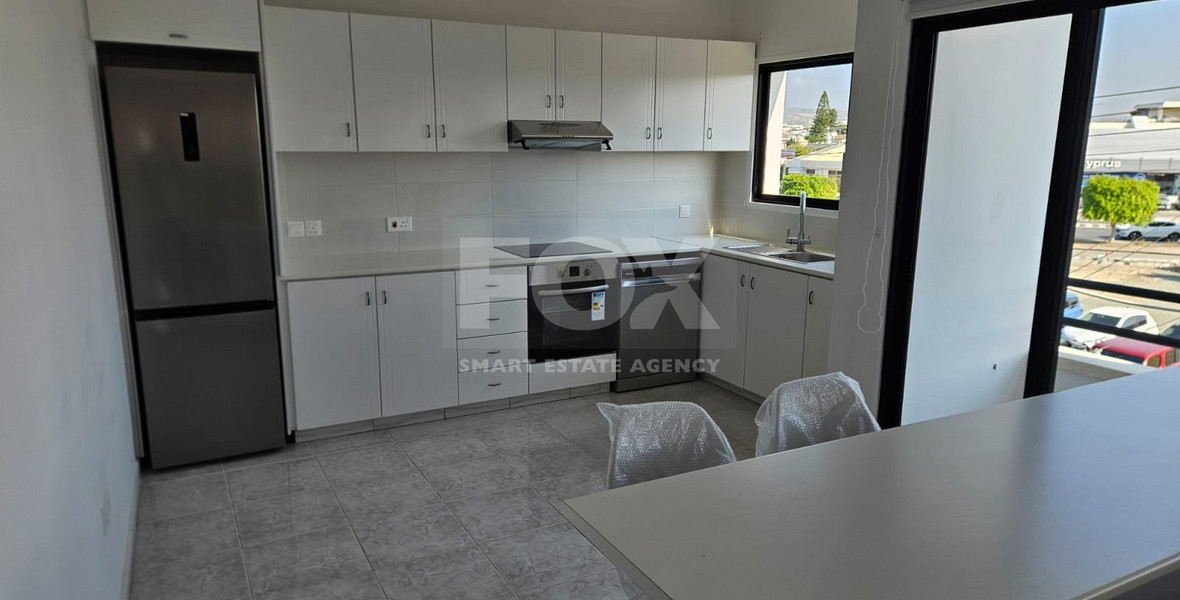 Three bedroom apartment for rent in kato Polemidia
