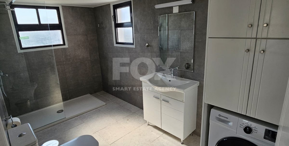 Three bedroom apartment for rent in kato Polemidia