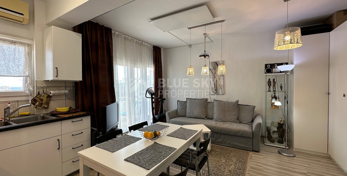 Modern 1 Bedroom Apartment with Sea View in Mesa Geitonia