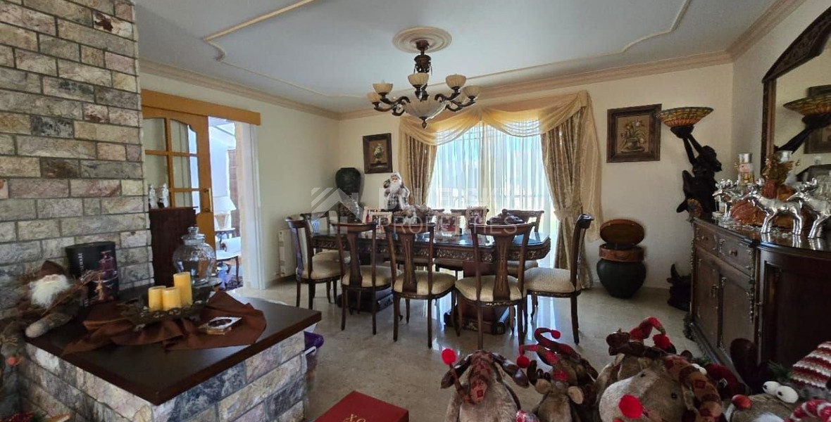 Spacious 5 Bedroom Villa with Private Pool in Fasoula, Limassol