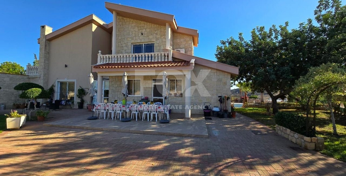 Spacious 5 Bedroom Villa with Private Pool in Fasoula, Limassol