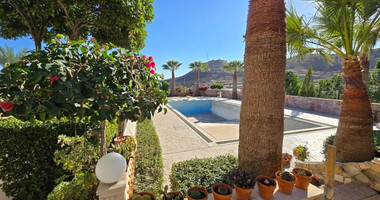 Spacious 5 Bedroom Villa with Private Pool in Fasoula, Limassol