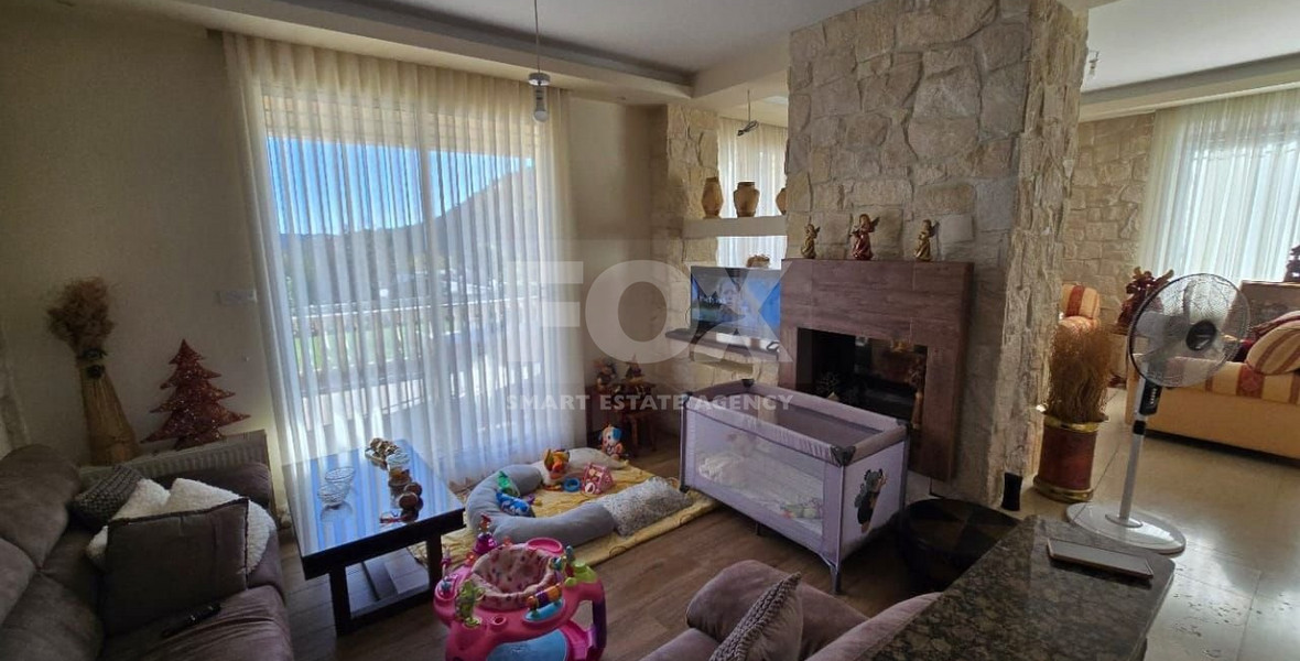 Spacious 5 Bedroom Villa with Private Pool in Fasoula, Limassol