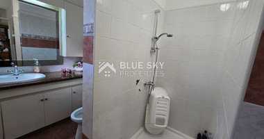 Spacious 5 Bedroom Villa with Private Pool in Fasoula, Limassol