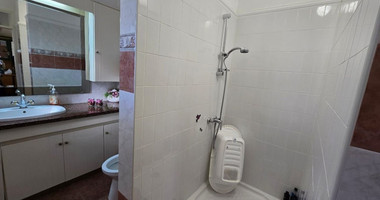 Spacious 5 Bedroom Villa with Private Pool in Fasoula, Limassol