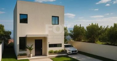 Modern Detached House for sale in Moni