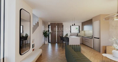 Modern Detached House for Sale in Moni