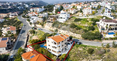 Six bedroom house for sale in Agia Phylaxis, Limassol