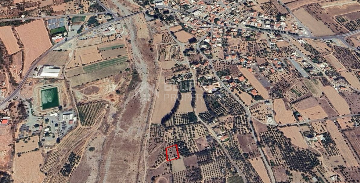 Residential Field for sale in Erimi: with option to buy Right-of-Way