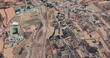 Residential Field for sale in Erimi: with option to buy Right-of-Way