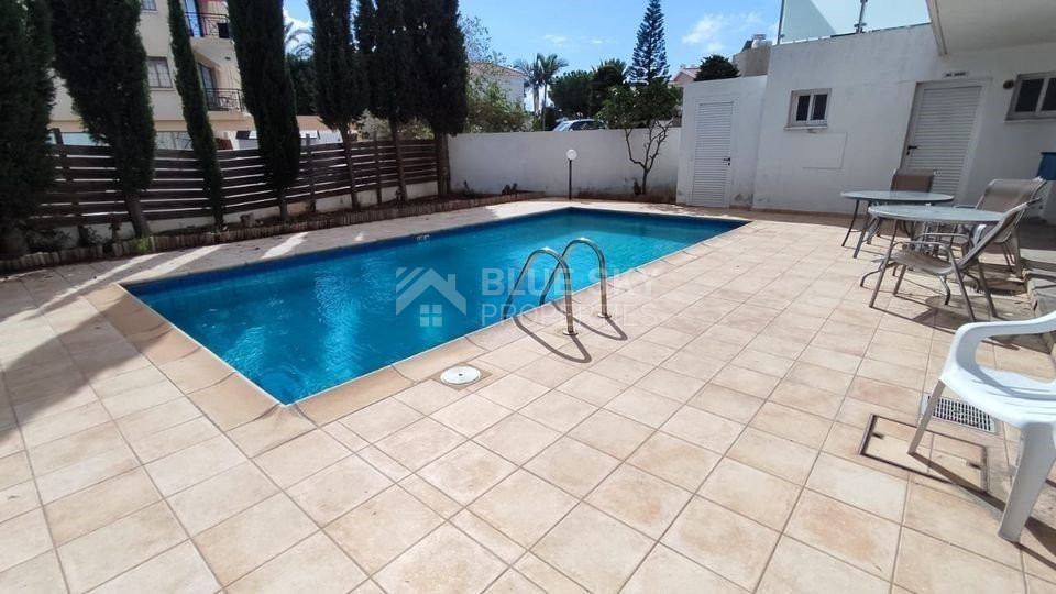 One bedroom top floor apartment in Universal area, Paphos