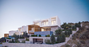 Luxury detached villa with three bedrooms in Tsada