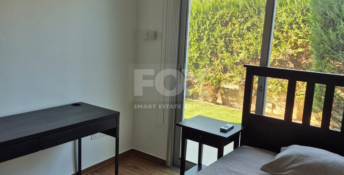 FURNISHED APARTMENT WITH PRIVATE GARDEN AND COMMUNAL SWIMMING POOL