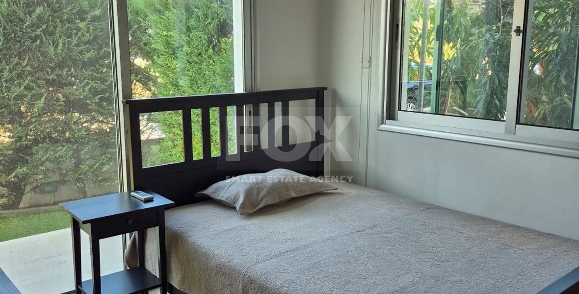 FURNISHED APARTMENT WITH PRIVATE GARDEN AND COMMUNAL SWIMMING POOL