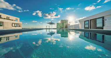 Three bedroom penthouse on fifth floor r in Tombs of the Kings area, Paphos