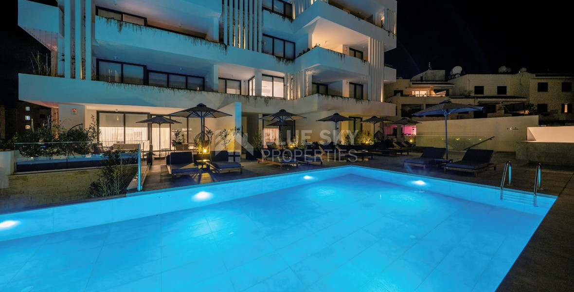 Three bedroom penthouse on fifth floor r in Tombs of the Kings area, Paphos