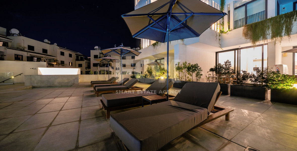 Three bedroom penthouse on fifth floor r in Tombs of the Kings area, Paphos