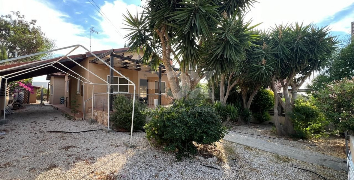 Spacious fully furnished 3-bedroom house for rent in Souni-Zanakia