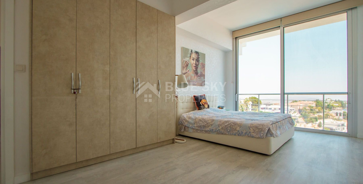 Stunning  Villa with Five Bedrooms for sale  in Agios Tychon