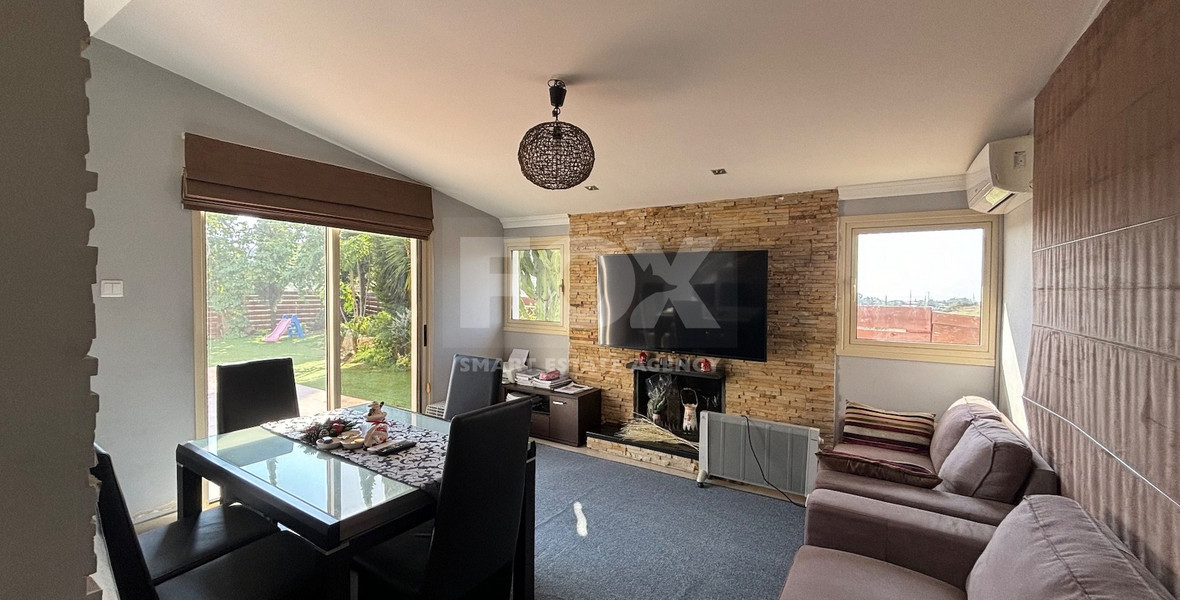 Spacious detached house for sale in Monagroulli