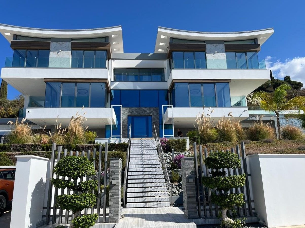 Wohnung 7 Schlafzimmer 540 m² Peyia, Zypern