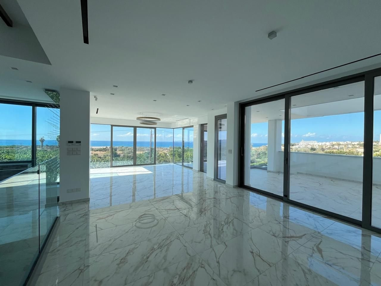 Wohnung 7 Schlafzimmer 540 m² Peyia, Zypern