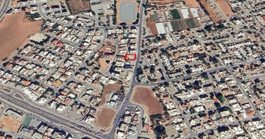 COMMERCIAL PLOT IN KATO POLEMIDIA IN PRIME LOCATION