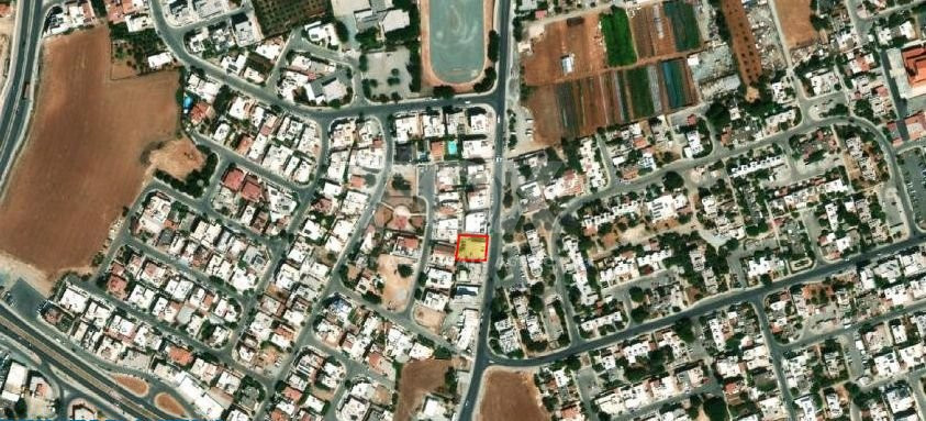 COMMERCIAL PLOT IN KATO POLEMIDIA IN PRIME LOCATION